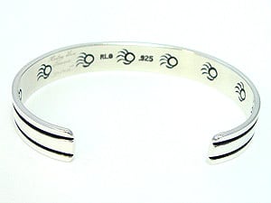 Navajo ナバホ族 Ray B バングル インディアンジュエリー Navajo ナバホ族 Ray B インレイ バングル インディアンジュエリー