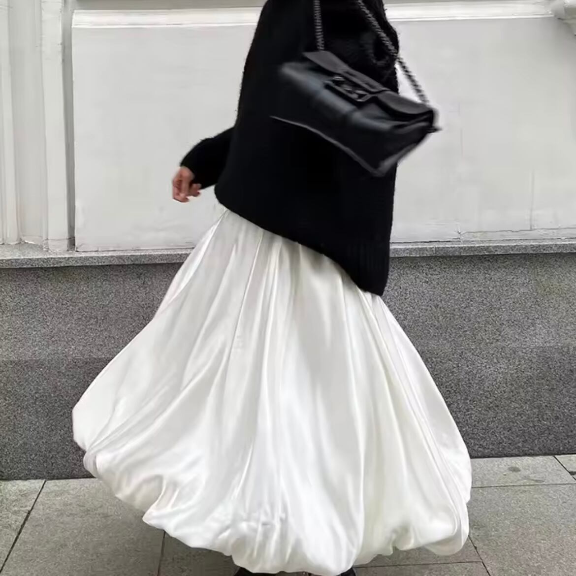 gloss satin ballon skirt