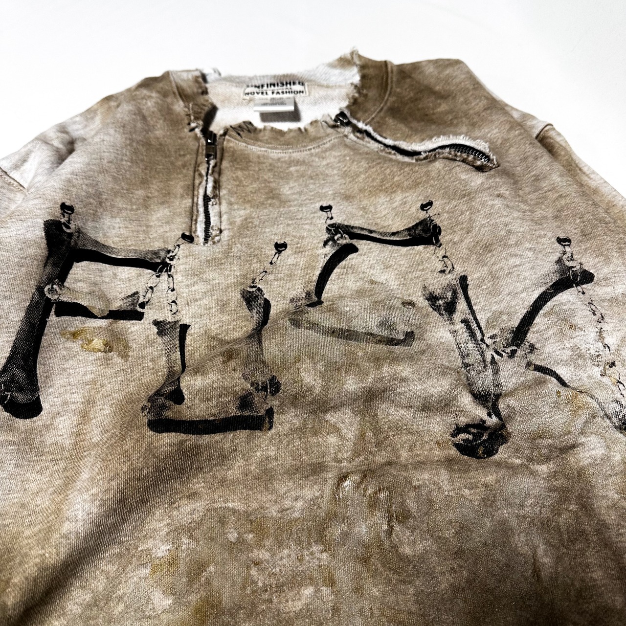 UNFINISHED GO OUT OF FASHION24127