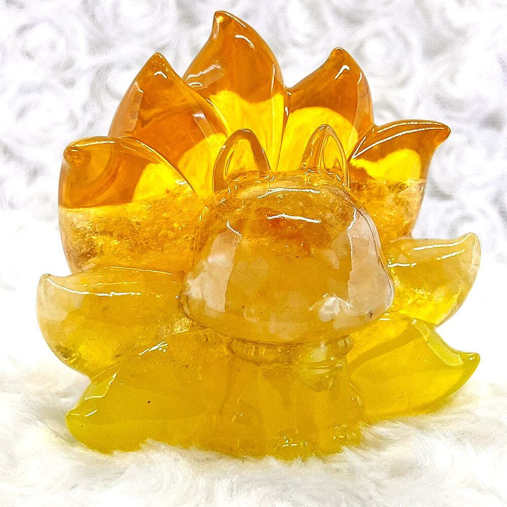 【Milky】虹色しっぽ！シトリンのきつねさん形オルゴナイト☆他２点 Milky様専用】虹色しっぽ！シトリンのきつねさん形オルゴナイト☆他2