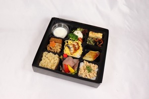 松花堂弁当　万華鏡