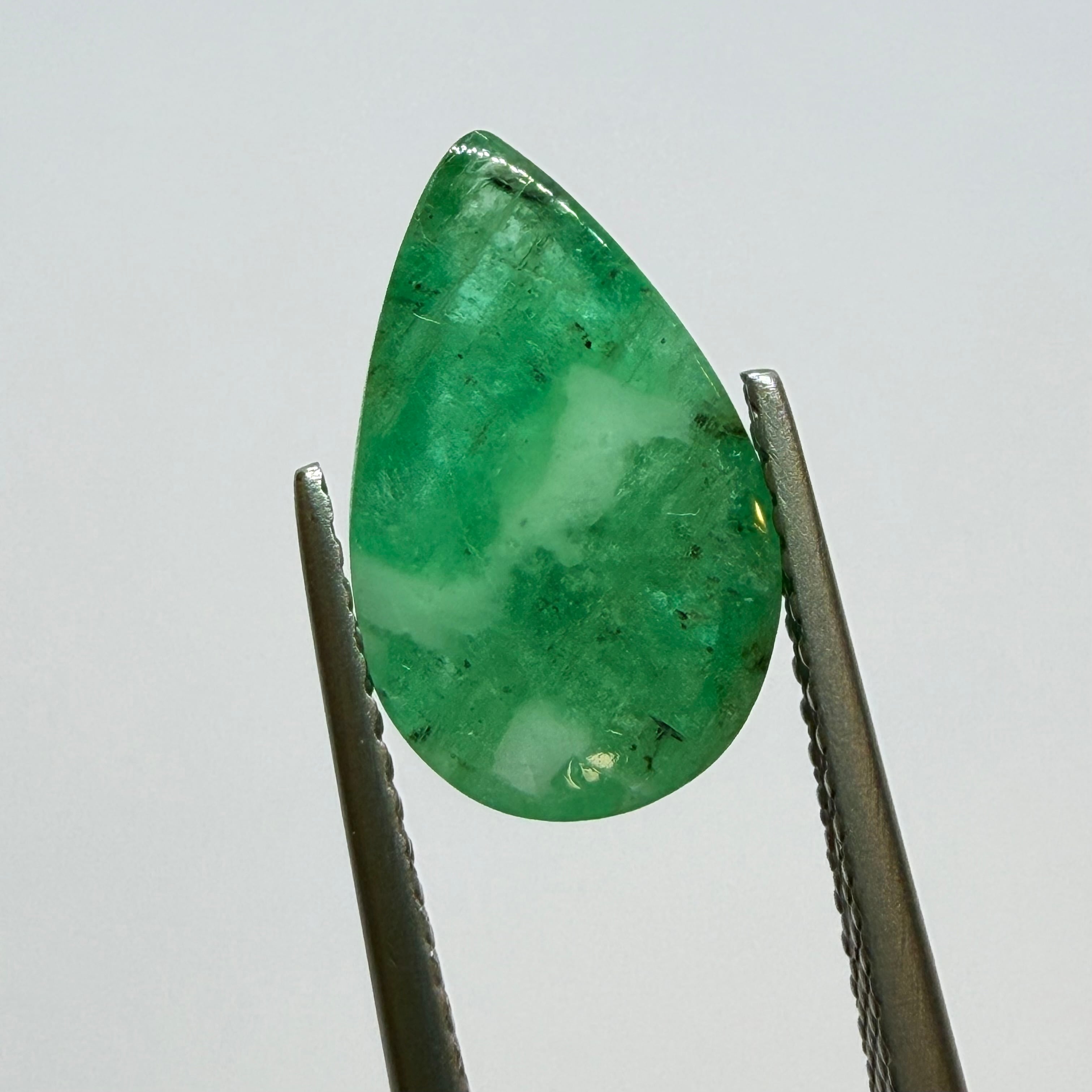 初夏を移したようなエメラルドインクオーツ