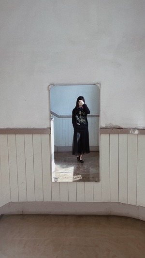 メメント・モリ　スウェットシャツ