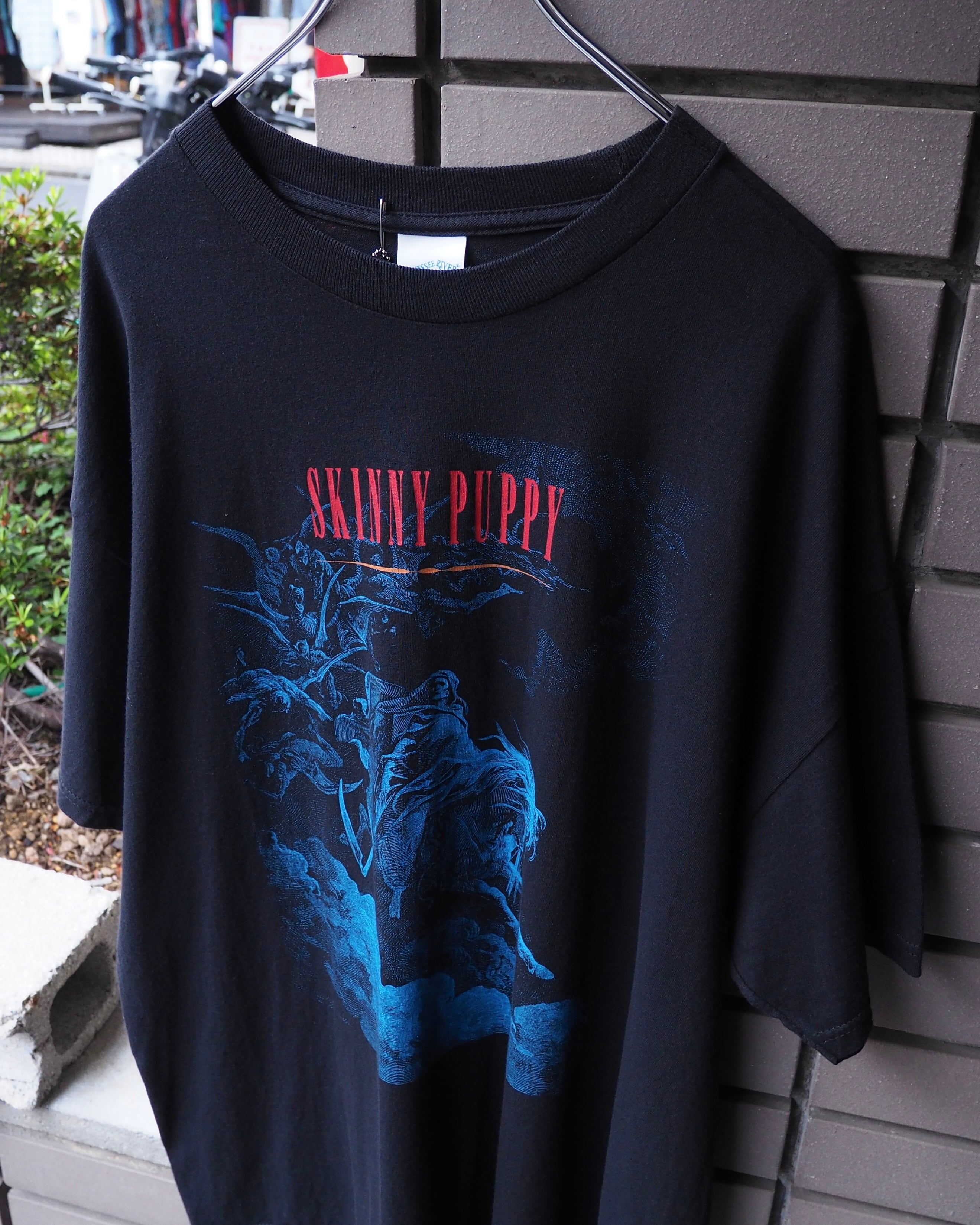 1990 - 00s ” SKINNY PUPPY - Chainsaw ” Graphic printed SS Tee
