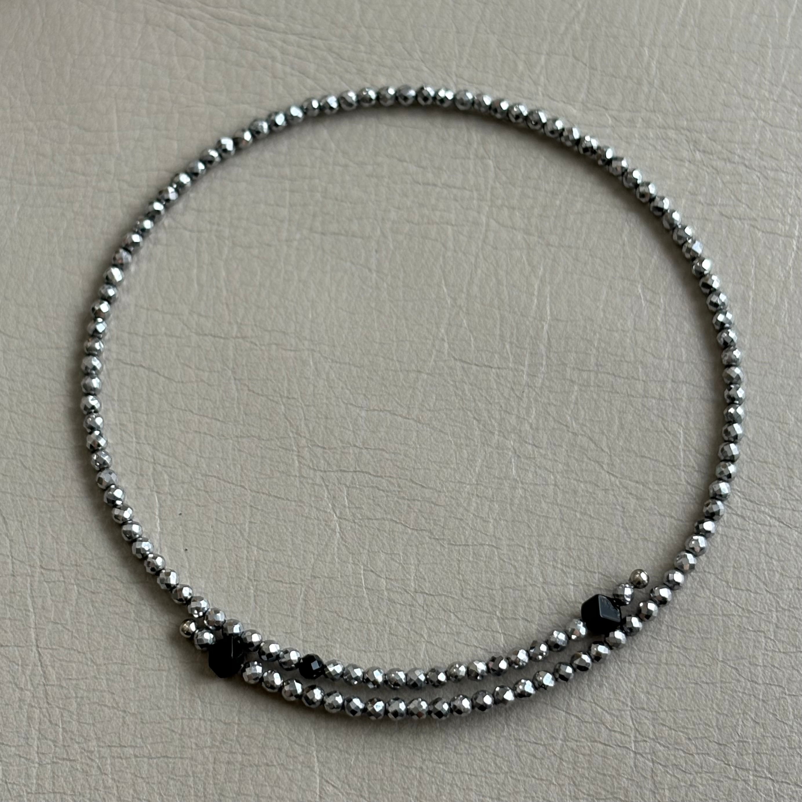 choker_ pyrite