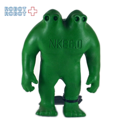 NIKE NKE 6.0 ナイキ 双頭怪人フィギュアPVC
