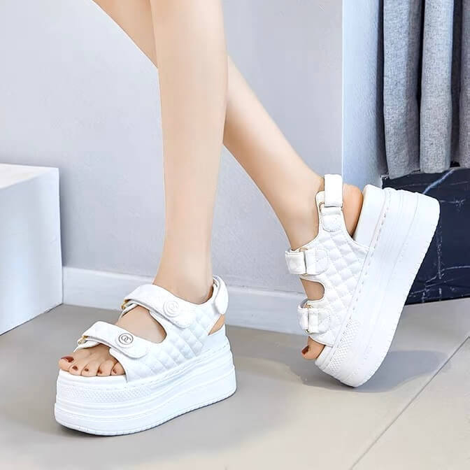 プラットフォームキルティングスポーツサンダル10cm全2色