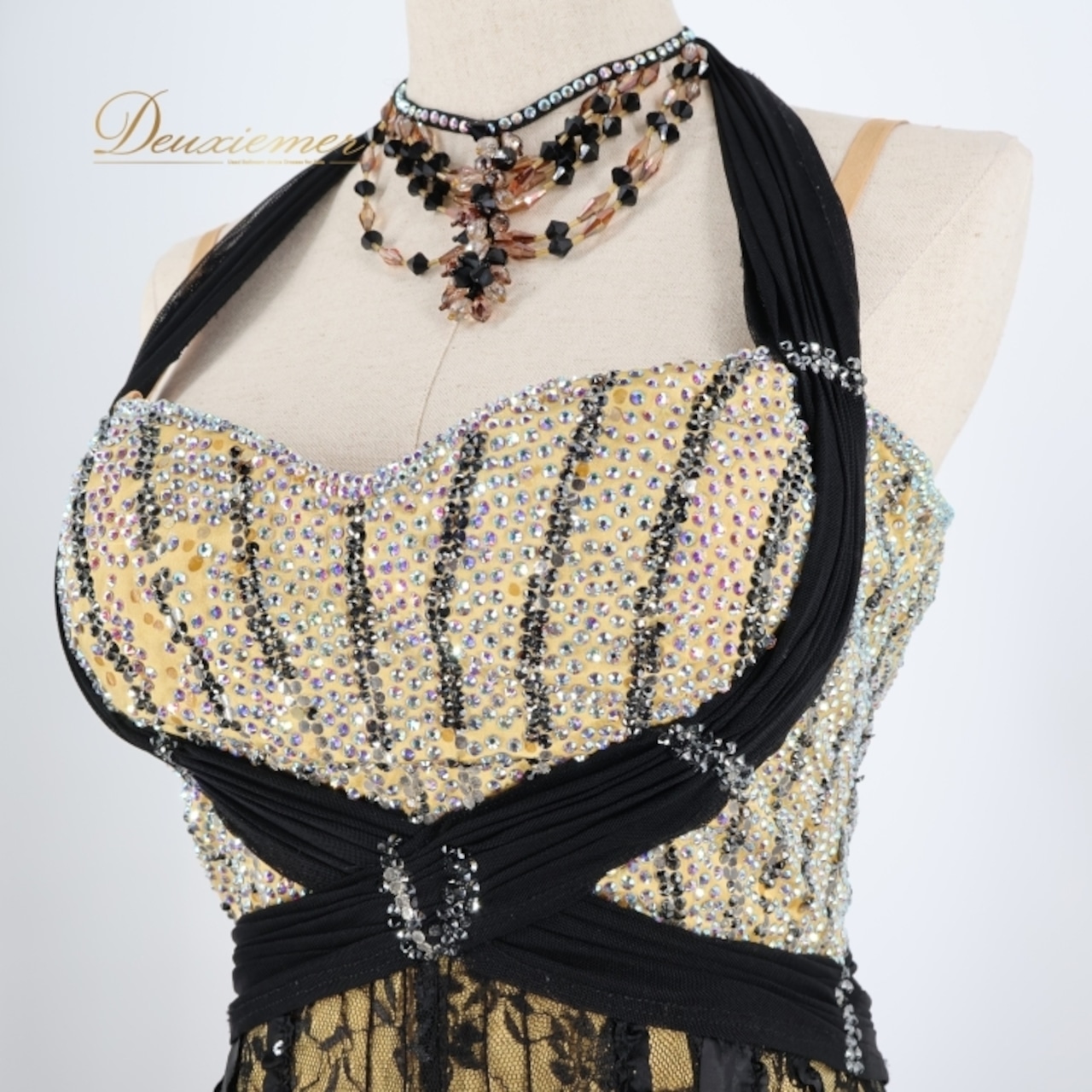 社交ダンス 衣装 サピエル Sapiel スタンダード ドレス スタンダードドレス ワンピース 黒 金 ゴールド フリル レース フロート ブラック系 ゴールド系 デモ 競技 ダンス パーティ 発表会 高級感 おしゃれ 上品 スカート イタリア製