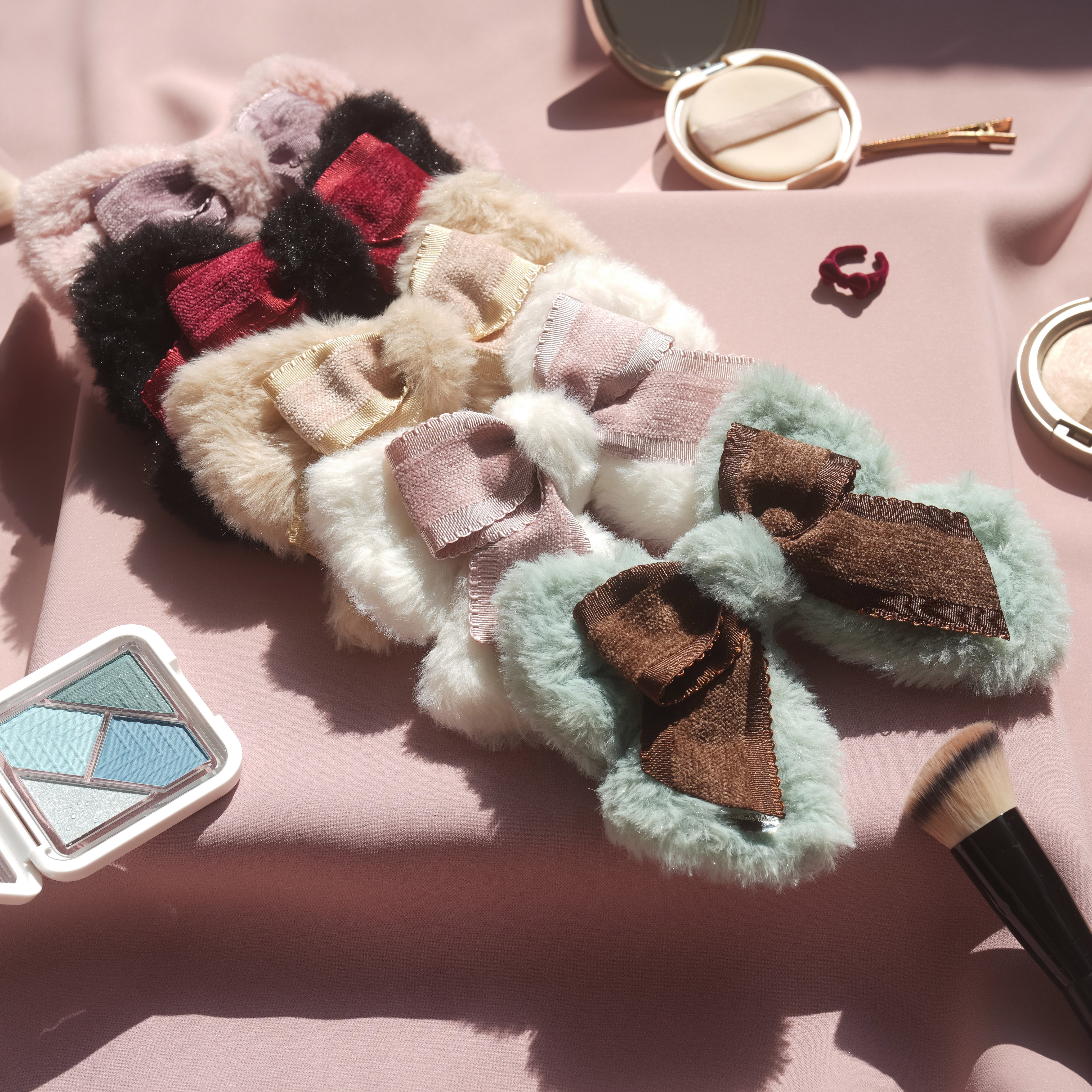 バーバリーフォーマルセット 新品ソックス付属 未使用近 美品ベージュ リボン付 アイシング・フリル ファーリボンバレッタ 2個セット | HoshibakoWorks