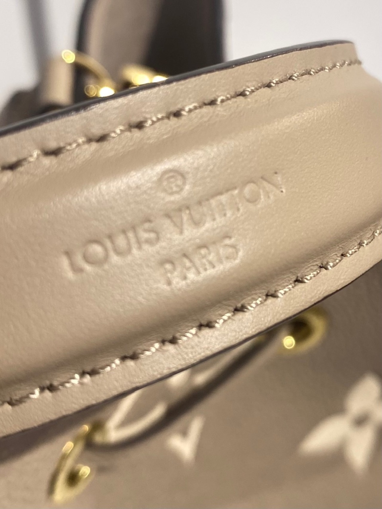 LOUIS VUITTON ルイヴィトン バック M45555 ネオノエ MM トゥルトレール クレーム
