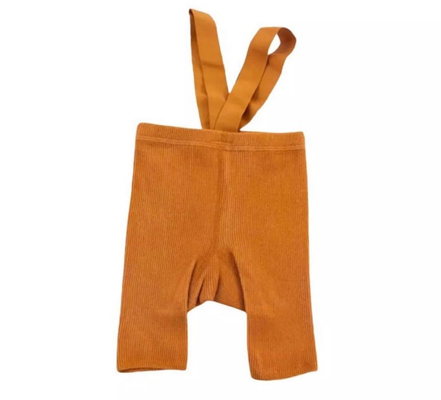 サスペンダーつきレギンス