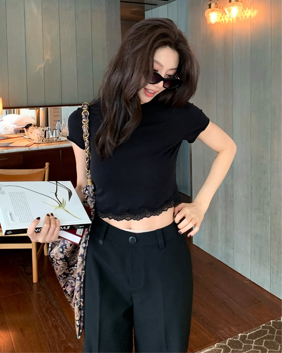 レースヘムクロップドニットTシャツ S26060