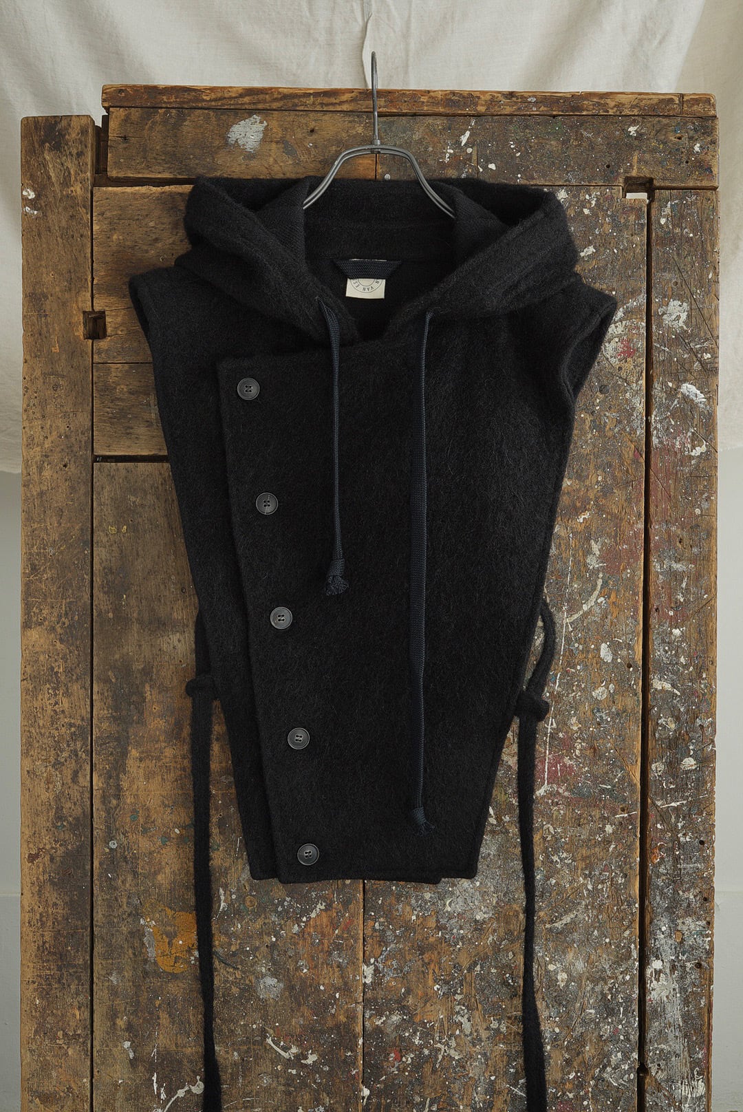 JAN JAN VAN ESSCHE - HOODPIECE#1 | Brownie