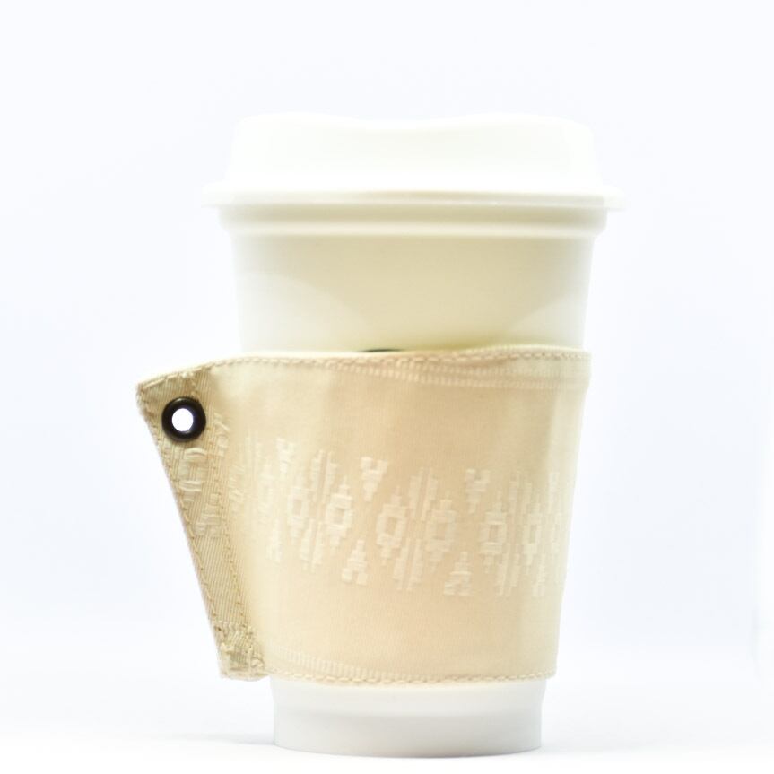 帯 カップスリーブ コーヒースリーブ リメイク 日本製 ベージュ 刺繍 - cup sleeve