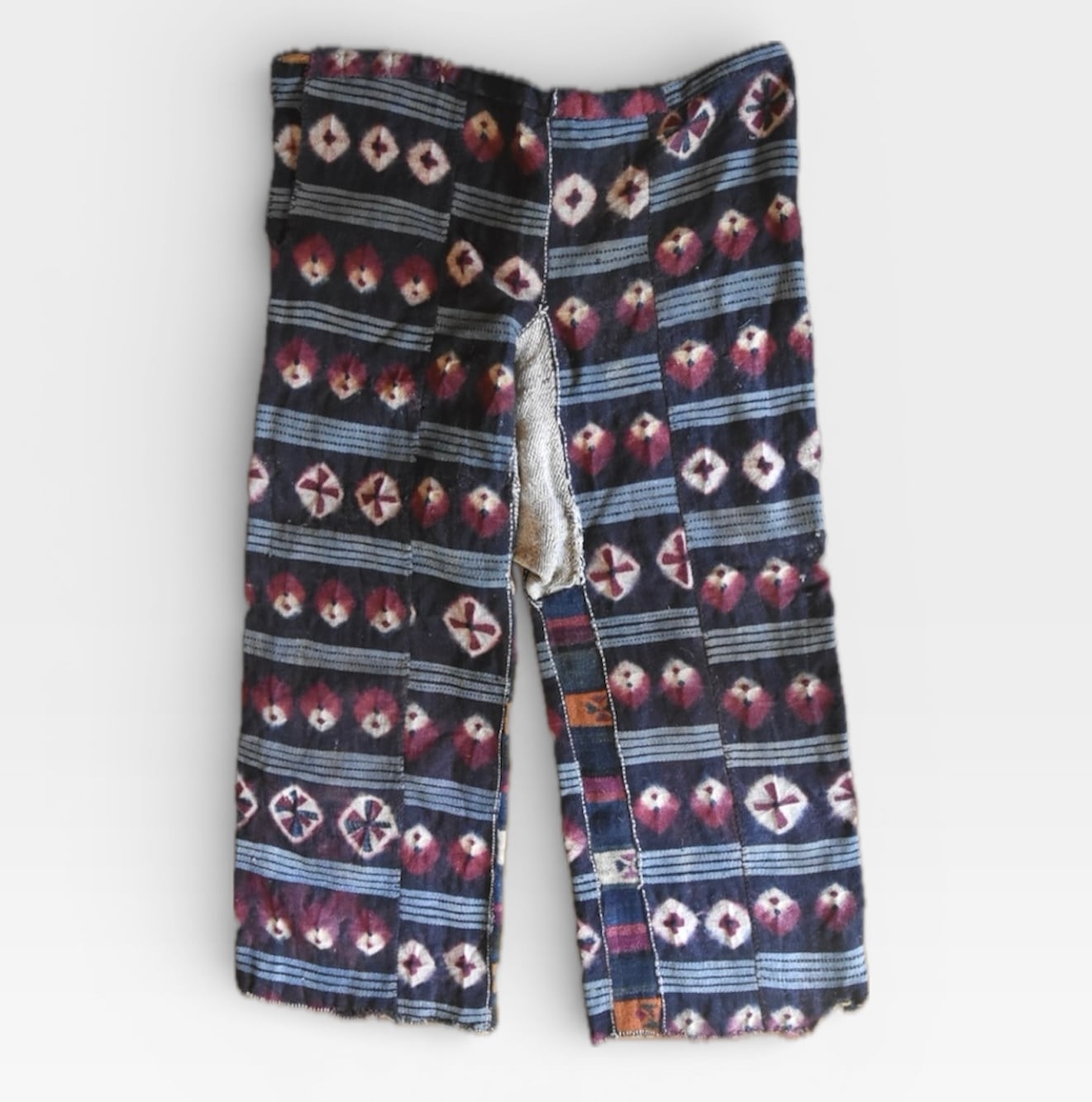 民族衣装 | 旅する骨董屋 喜八 KIHACHI.ANTIQUE