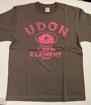 かせきさいだぁ　UDON ELEMENT Tシャツ チャコールｘピンク