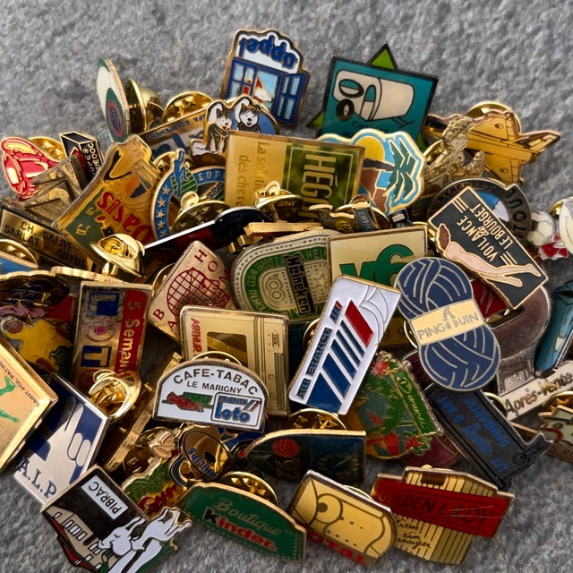 50個  フランス雑貨 ヴィンテージ  ピンバッジ ピンズ France pins  Pin badge vintage 古着 通販 リメイク ブローチ  アタッチメント付属 雑貨2601017_2511007-9