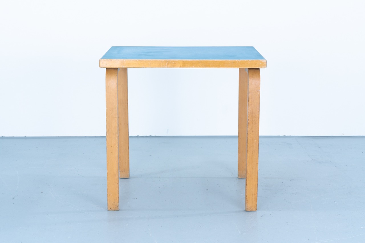 Alvar Aalto | Table blue linoleum