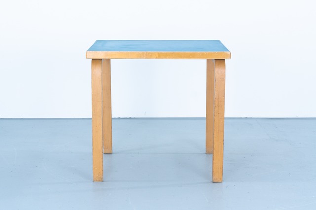 Alvar Aalto | Table blue linoleum