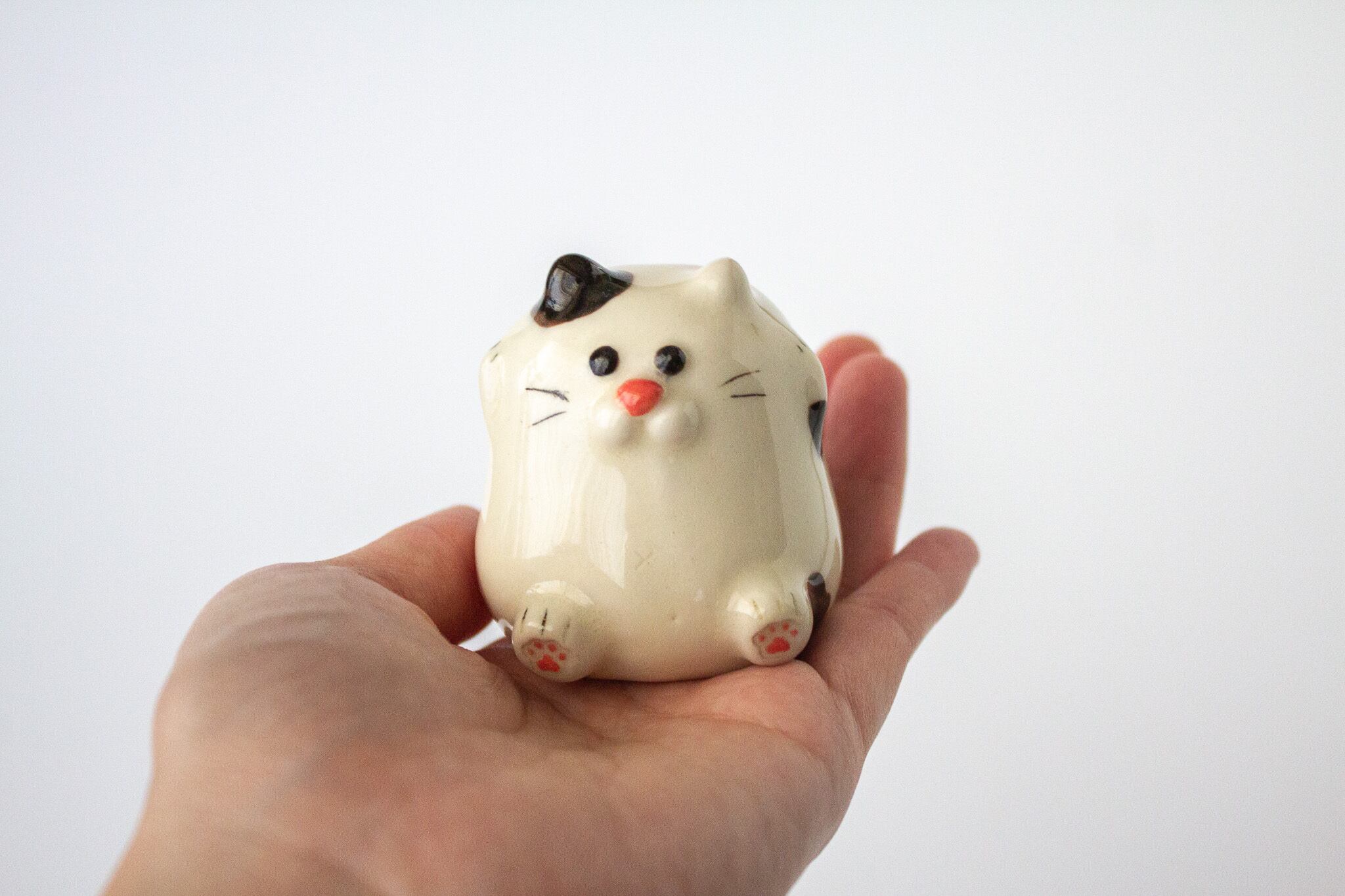 うし柄ねこの塩胡椒入れ