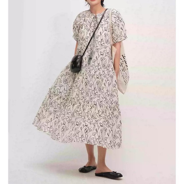 line flower tiered puff sleeve one-piece