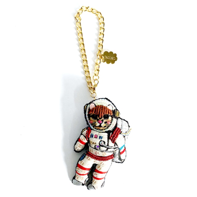 刺繍チャームブローチ 猫の宇宙飛行士
