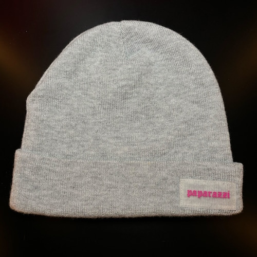 rubber patch beanie  gray×pink