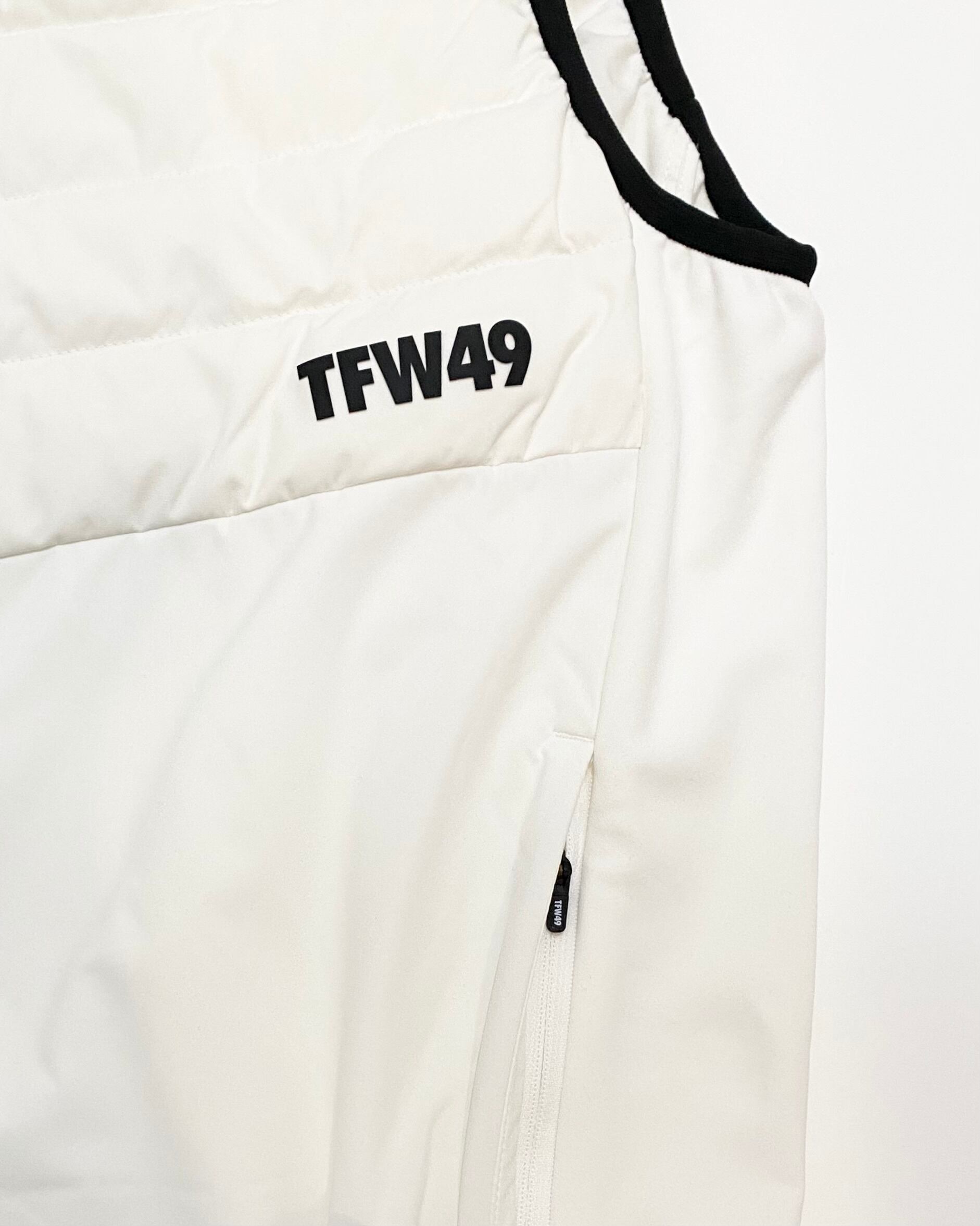 TFW49】《MEN'S》SHIELD WARMER COLLARLESS VEST (BLACK) | Sandy GOLF
