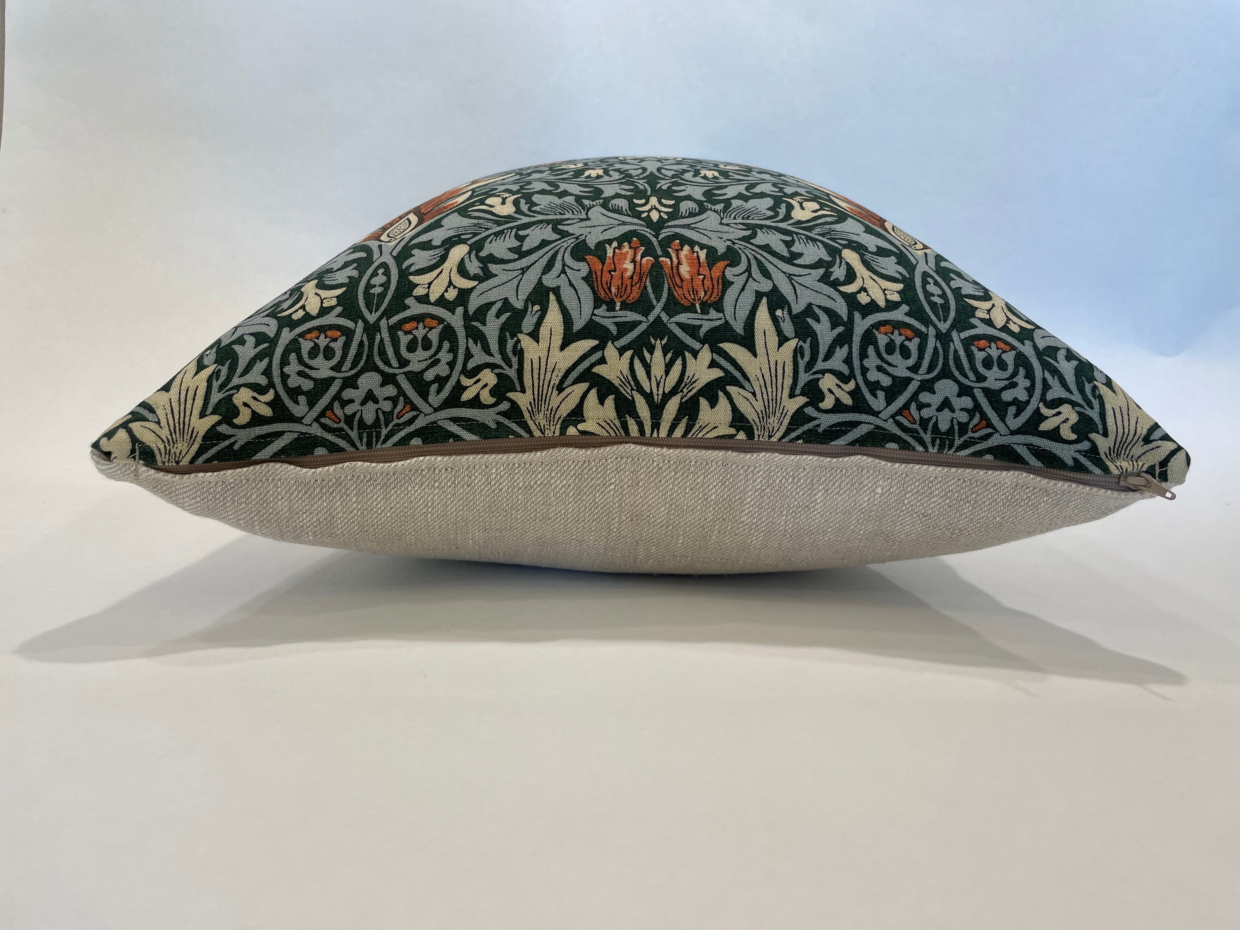 クッションカバー（William Morris）048-A | 輸入生地のクッション