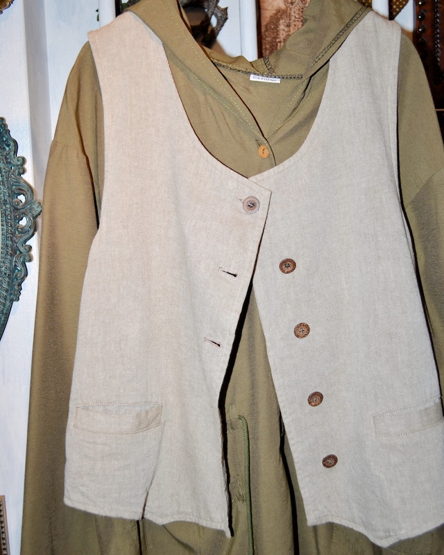 COTTON VEST