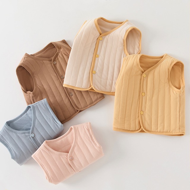 【BABY】暖かい無地ベスト