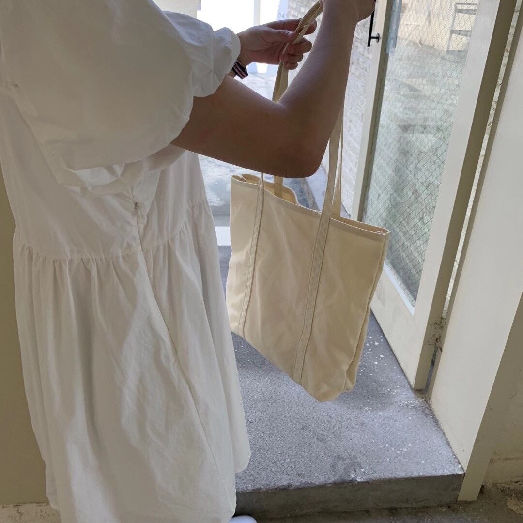 シンプルトートバッグ