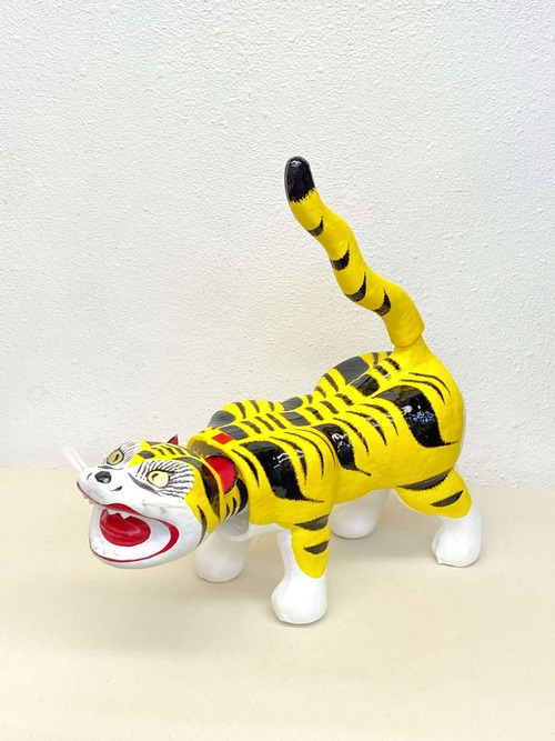 張り子の虎 大 大阪張り子 五月人形 端午の節句 初節句 お祝い こどもの日 コンパクト プレゼント ギフト 海外土産 節句飾り デコレーション 装飾 展示台 虎 寅 トラ とら アニマル