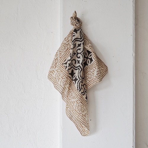 インドの草木染ブロックプリントバンダナ【33】