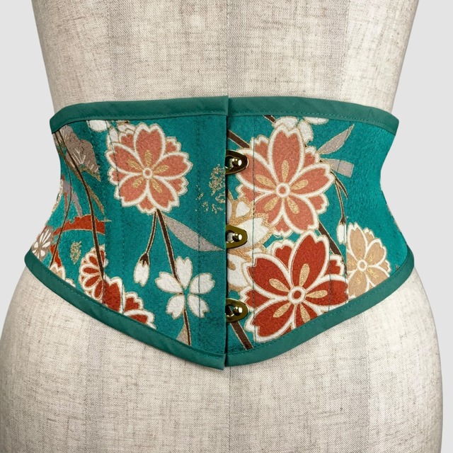 着物コルセット（振袖より制作）Kimono Corset (Made of Furisode-Kimono)