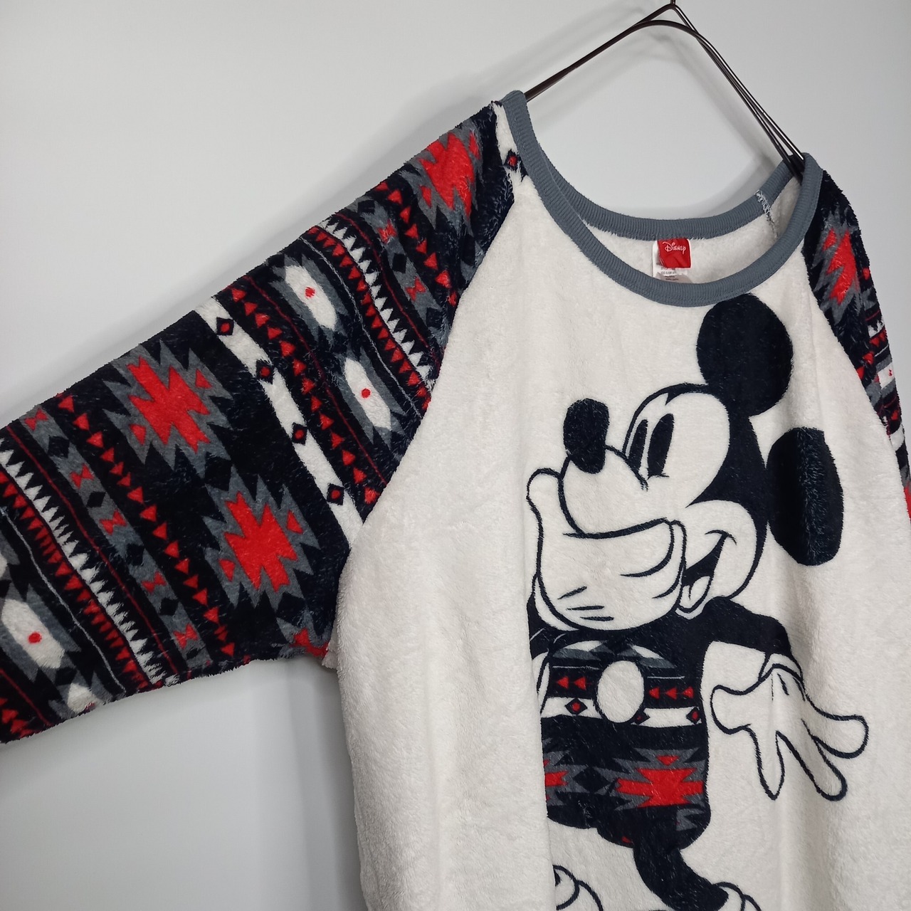 ディズニー　フリース　プルオーバー　ミッキー　幾何学模様　ホワイト　3XL