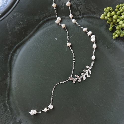 leaf long necklace N001