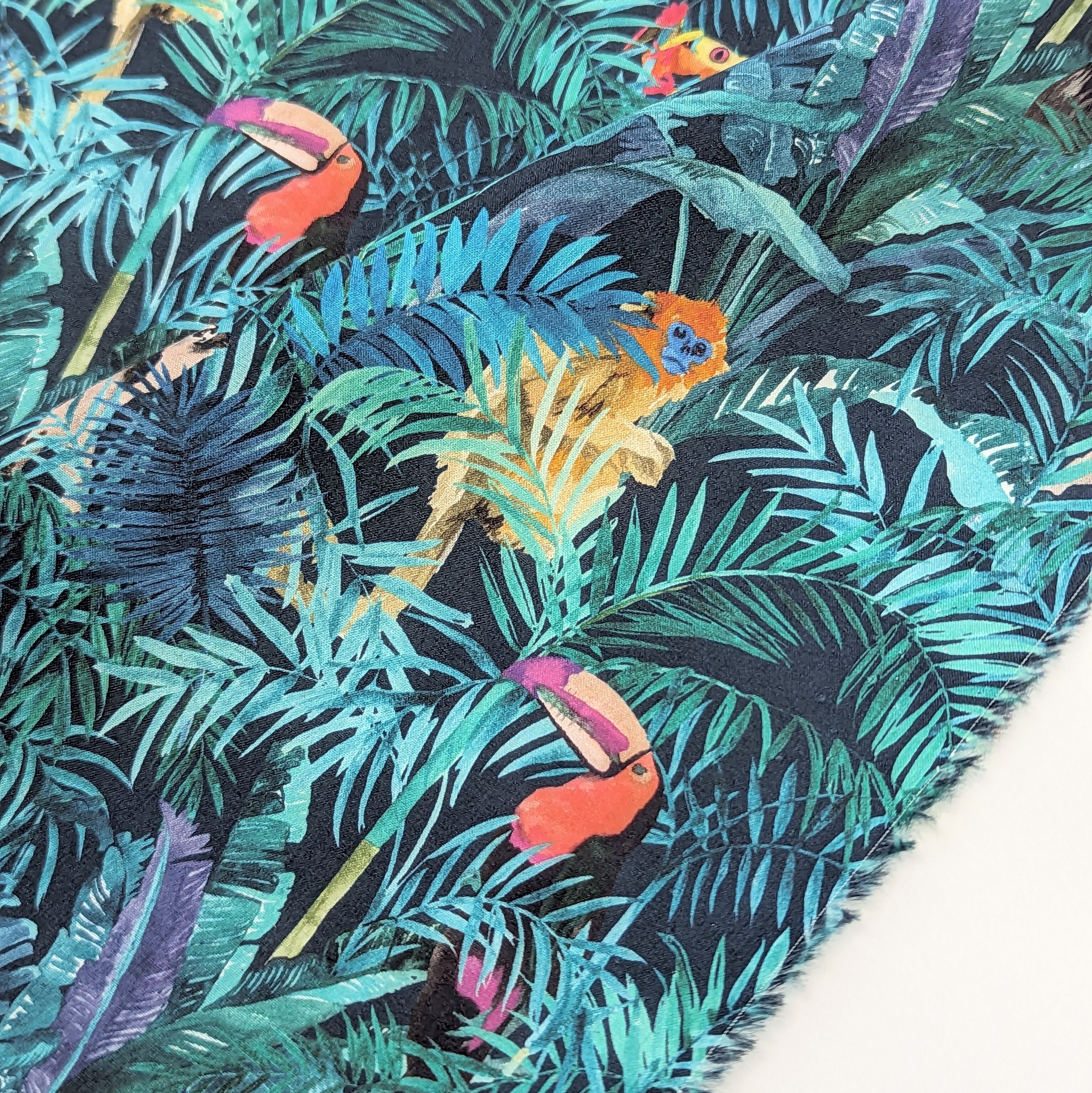 ◆輸入 リバティ LIBERTY タナローン Tou-can Hide Green トゥーカンハイド グリーン 約130×50cm