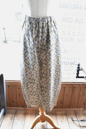 NARU(ナル) 25A/W ビエラ起毛花柄エッグパンツ