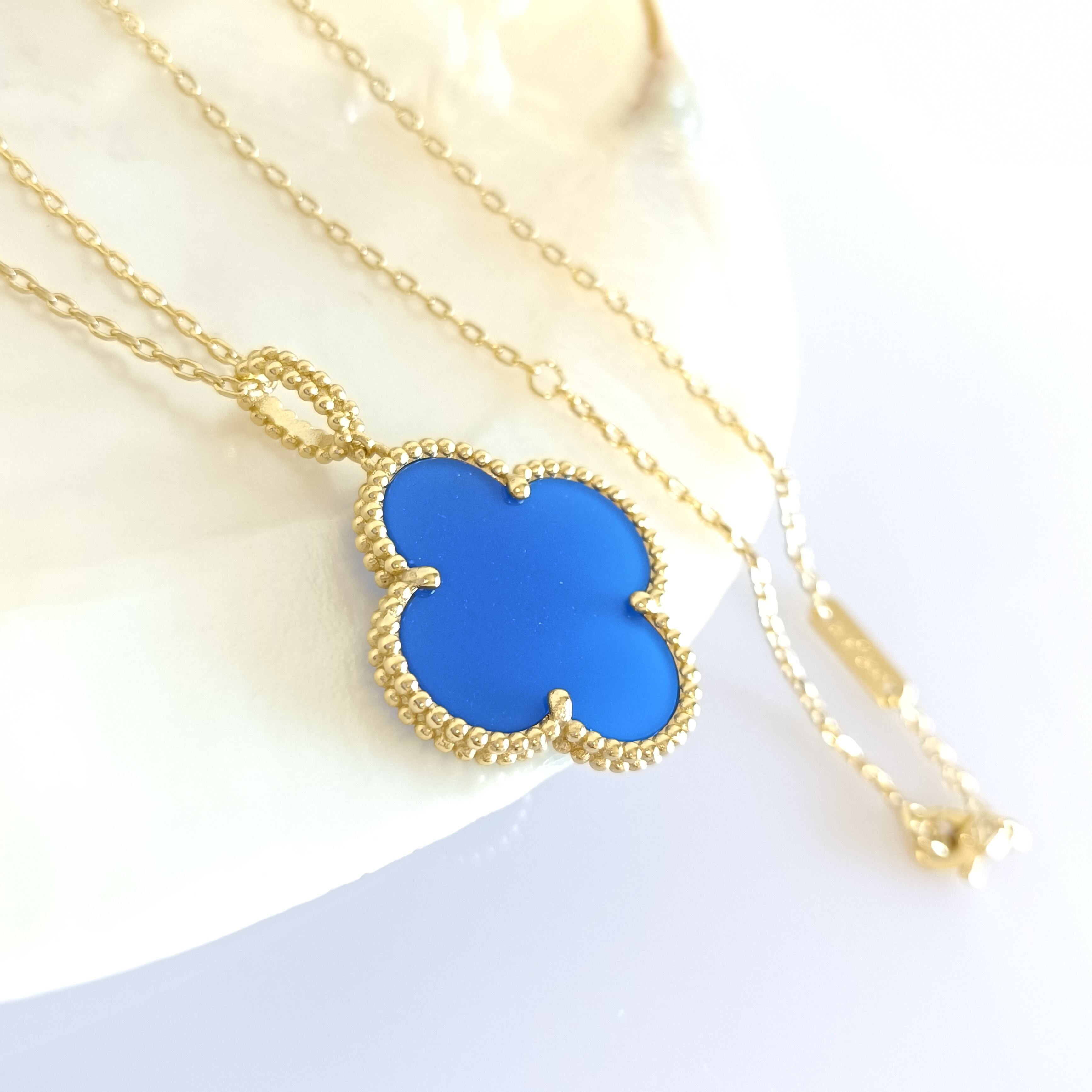 ブルーアゲート ネックレス ゴールド×ブルー ブルーアゲート イエローゴールド クローバーロングネックレス 26mm