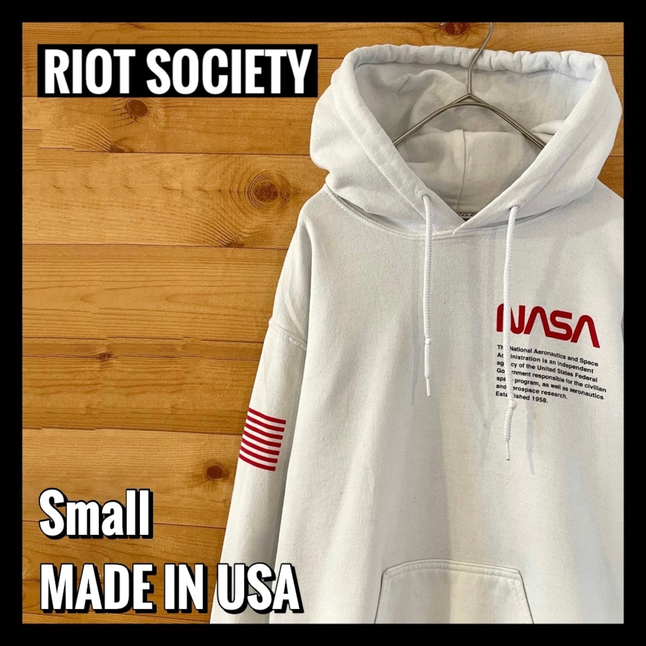 【RIOTSOCIETY】USA製 NASA ロゴ ワンポイント バックプリント 袖プリント 星条旗 プルオーバー パーカー US古着