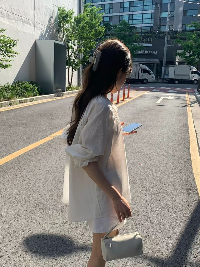 (OUNCE) breath  blouse