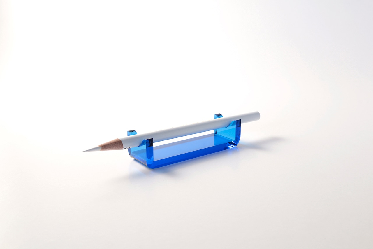 PENSTAND【ONE】LOW