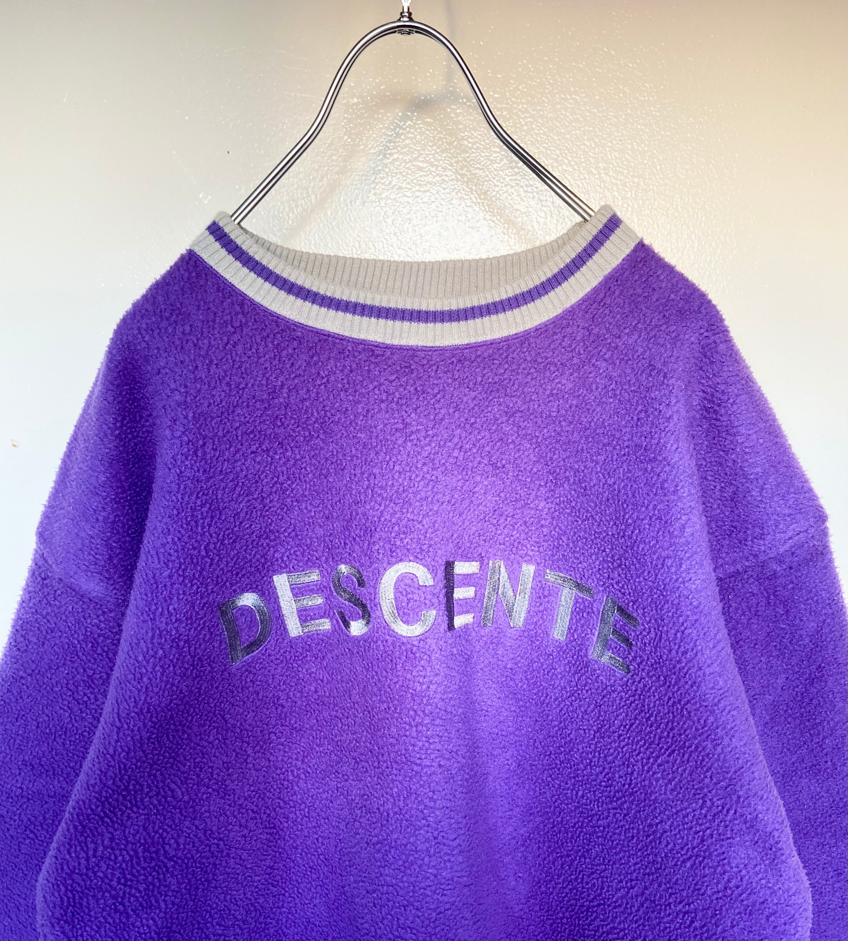 ボア スウェット 刺繍 リブライン 紫 トレーナー