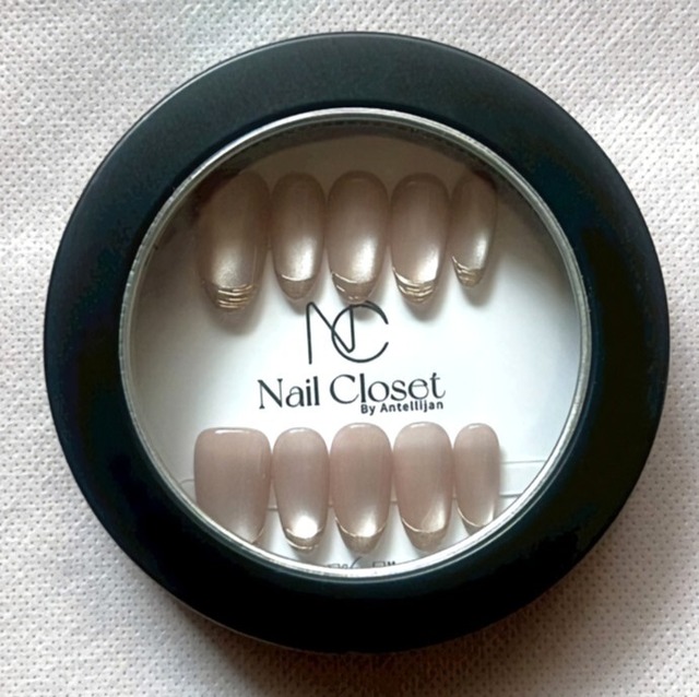 ヌーディーグロウライン|premium ネイルチップ