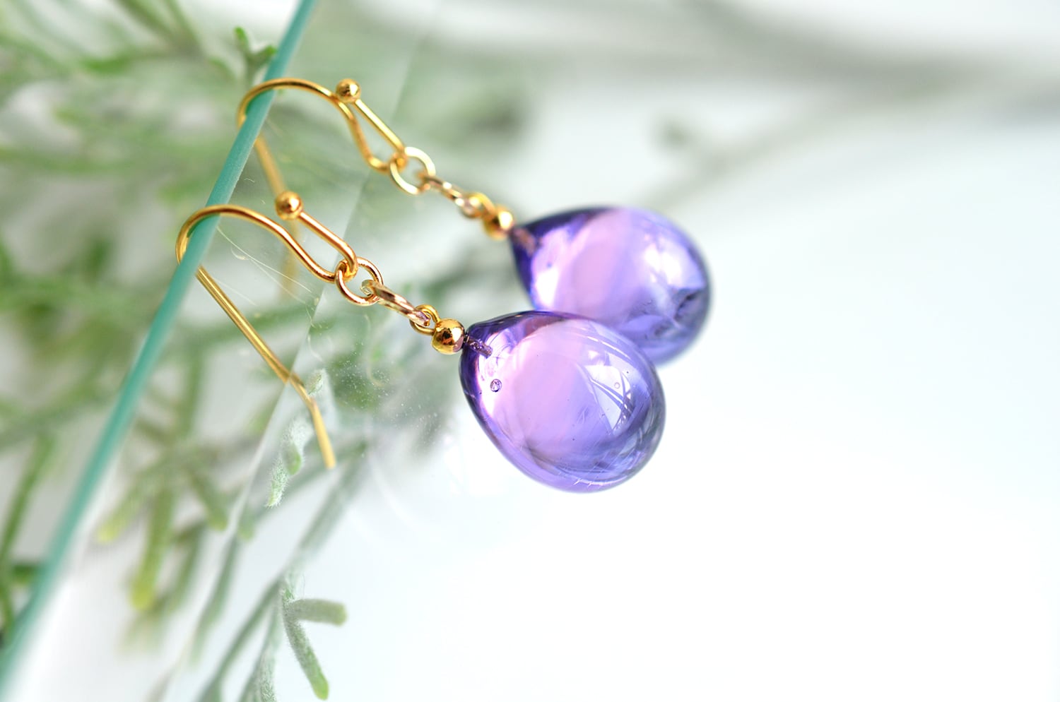 トワイライト&ラベンダーピアス＊イヤリング（ゴールドカラー