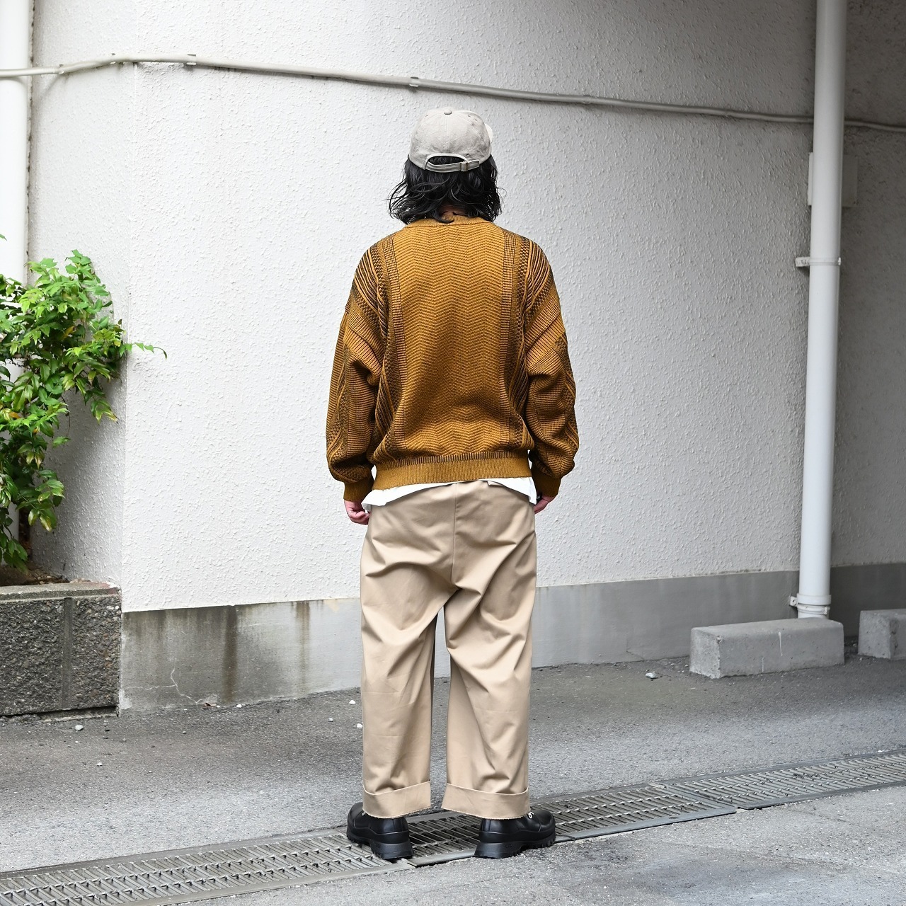 CCU(シーシーユー) レザー、YASHIKI(ヤシキ）ニットコーディネート