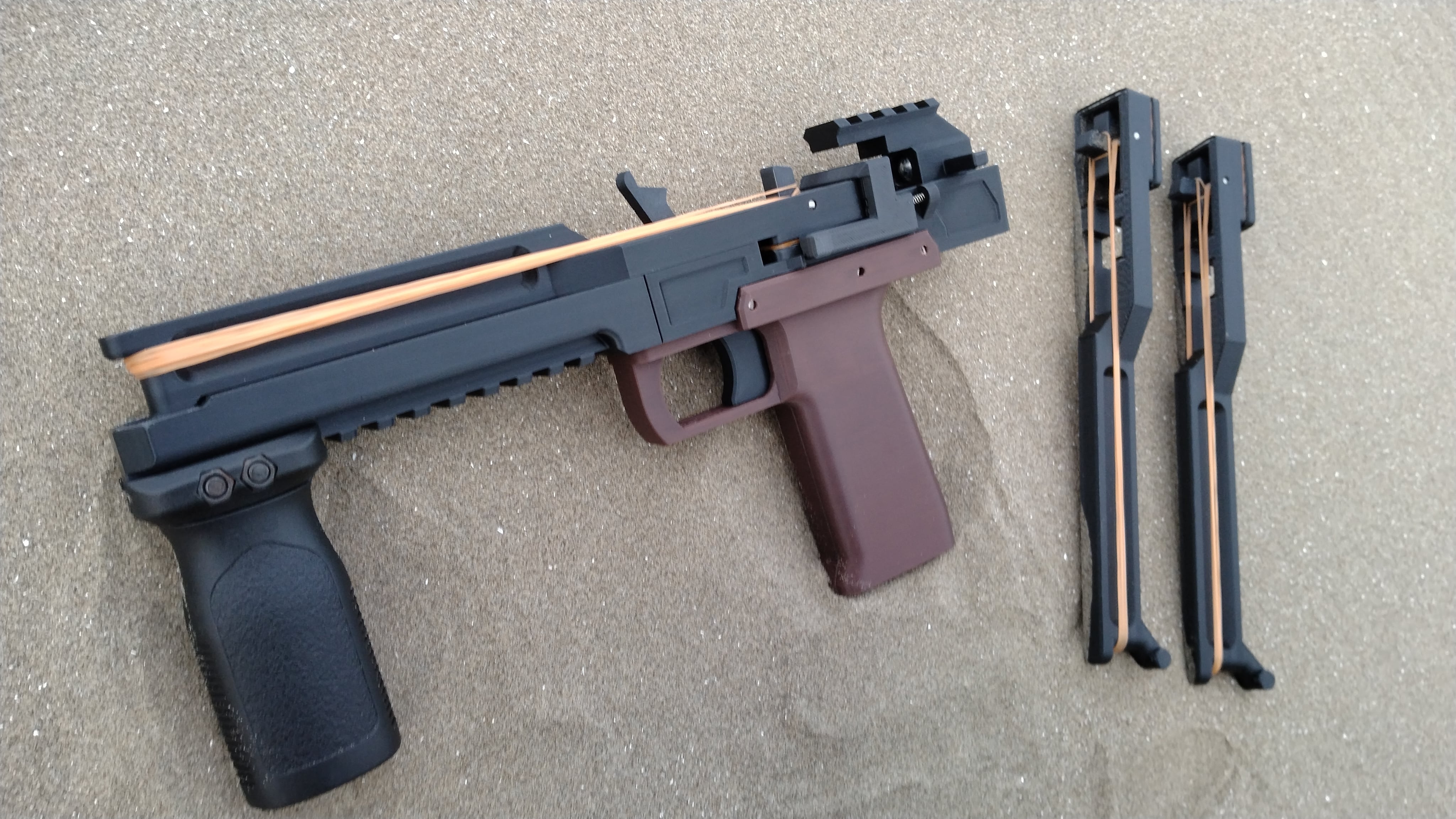 フルオートゴム銃・RBM-Erbu | 十束玩具