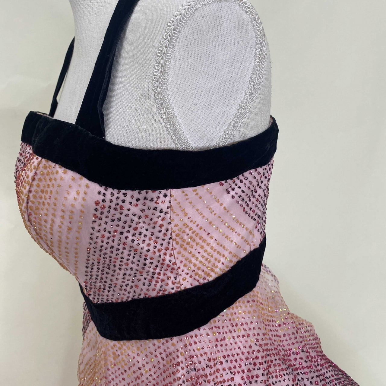 中古 カラードレス ステージドレス 演奏会や撮影に！ MICHEL KLEIN 9号TT ピンク グラデーション Aライン C-120 |  中古着物・リサイクル着物から新品着物の通販ショップ｜【公式サイト】祥美苑 powered by BASE