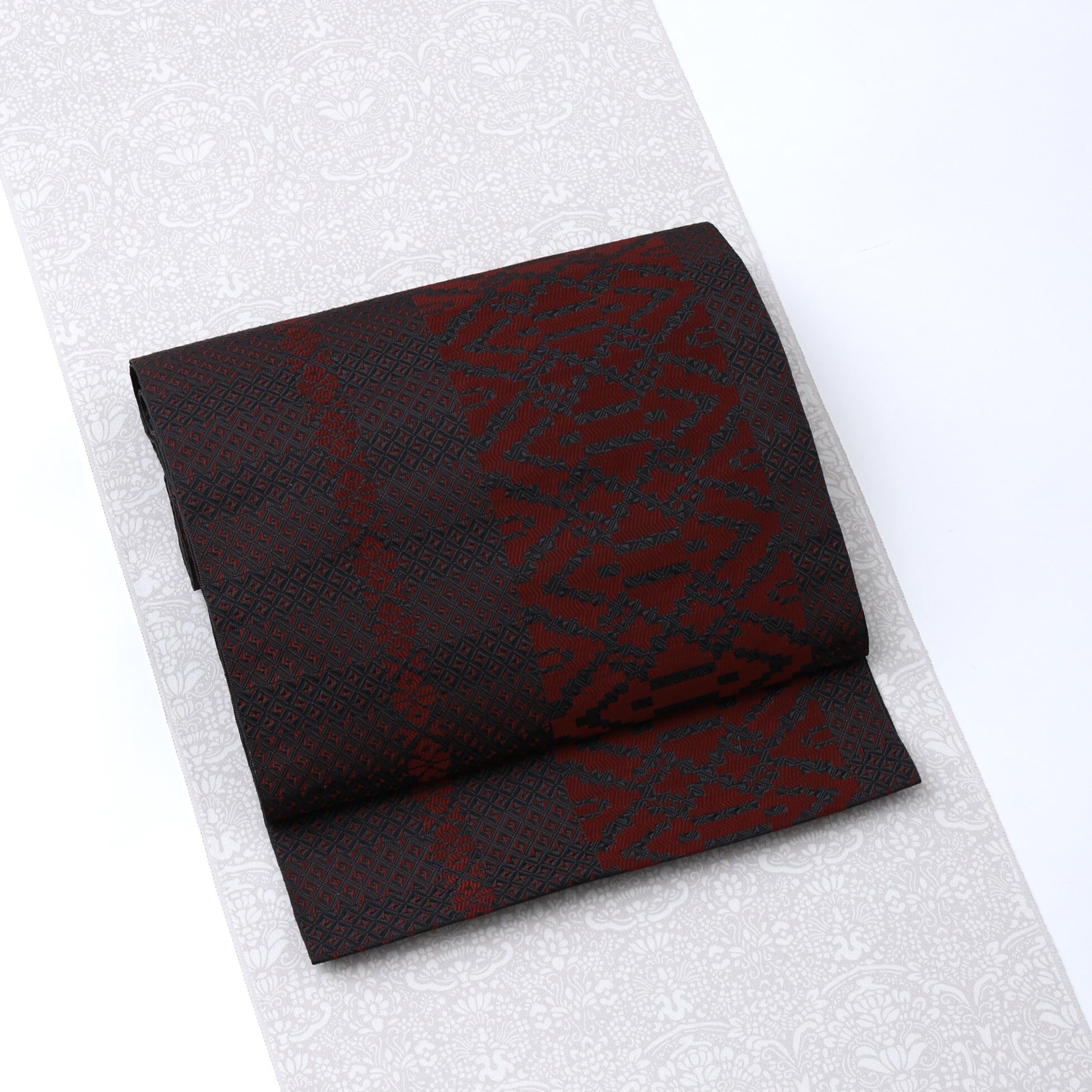 M様ご成約です。名古屋帯 名古屋帯 OKANOオーダー献上：南天 なんてん | OKANO博多きもの